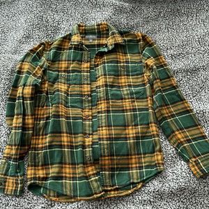 MENS LL Bean signature slim fit flannel - small